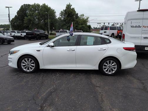 Snow White Pearl 2016 Kia Optima EX