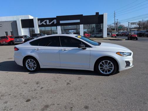 2020 Ford Fusion Hybrid SE