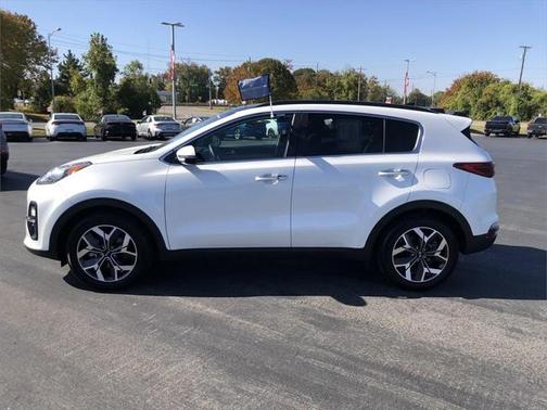 2022 Kia Sportage EX