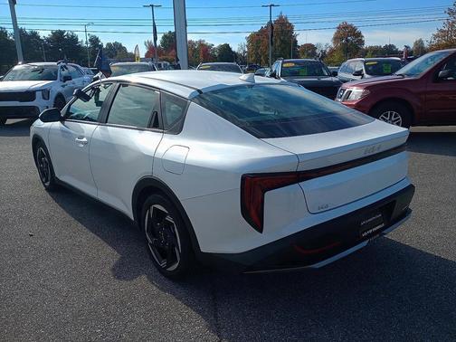 2025 Kia K4 EX