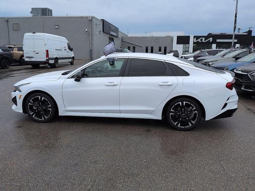 Glacial White Pearl 2022 Kia K5 GT-Line