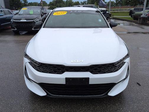Glacial White Pearl 2022 Kia K5 GT-Line