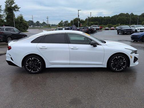 Glacial White Pearl 2022 Kia K5 GT-Line