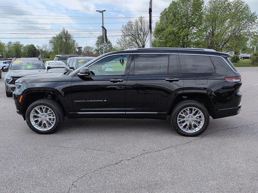 Diamond Black Crystal Pearlcoat 2021 Jeep Grand Cherokee L Summit