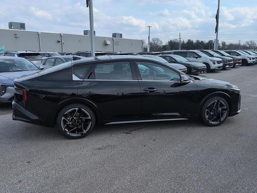 Aurora Black Pearl 2026 Kia K4 GT-Line