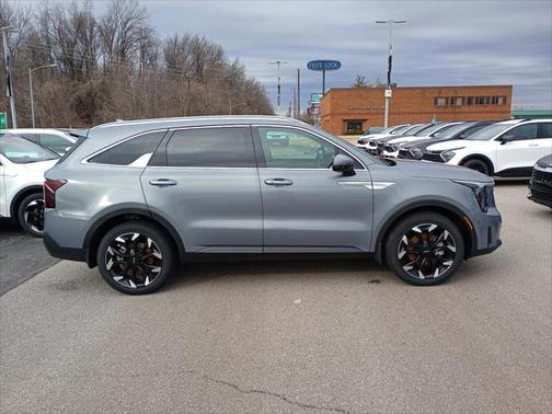 2025 Kia Sorento EX