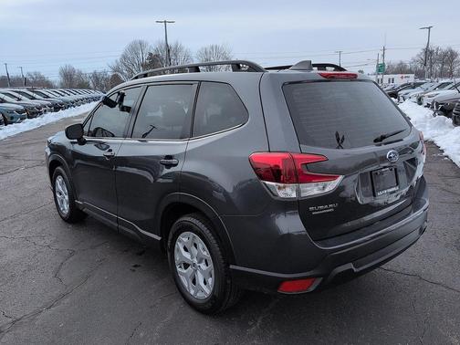 2022 Subaru Forester Base