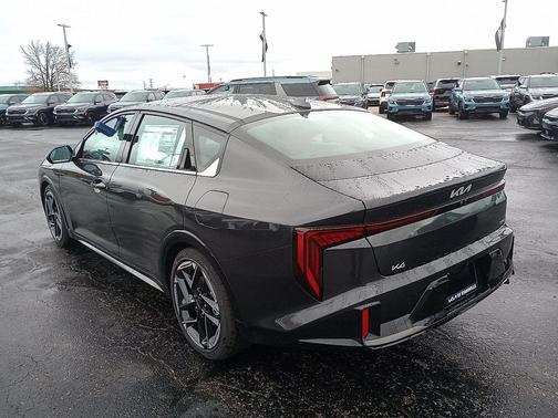 2025 Kia K4 GT-Line
