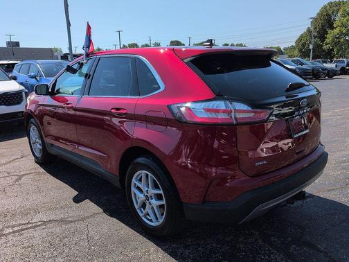 Rapid Red Metallic Tinted Clearcoat 2024 Ford Edge SEL
