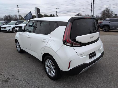 2023 Kia Soul LX