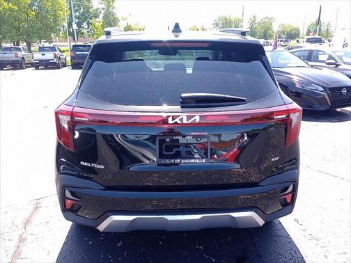 2025 Kia Seltos EX