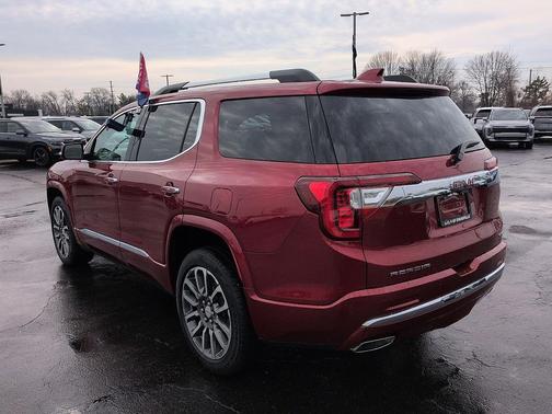 2021 GMC Acadia Denali