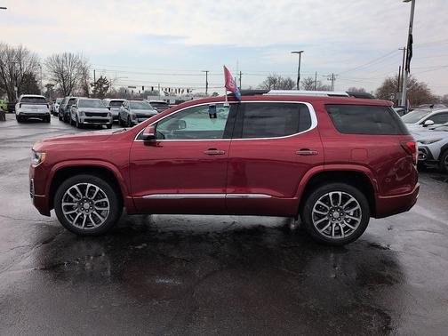 2021 GMC Acadia Denali