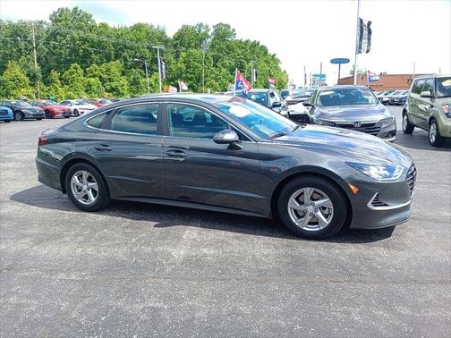 2022 Hyundai SONATA SE