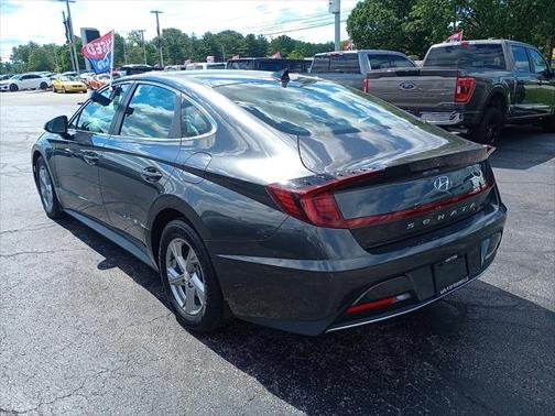 2022 Hyundai SONATA SE