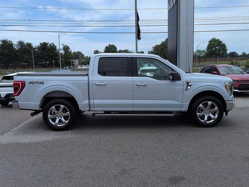 Space White Metallic 2021 Ford F-150 XLT