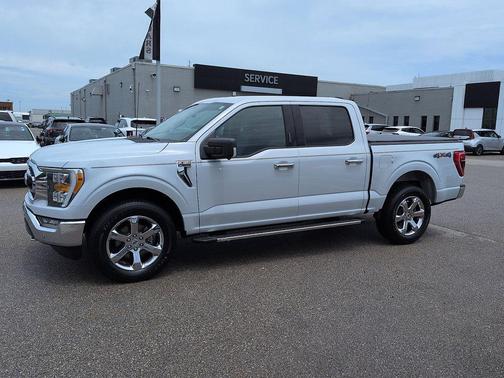 Space White Metallic 2021 Ford F-150 XLT