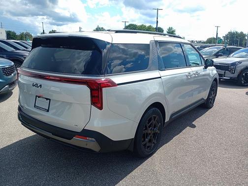 2026 Kia Carnival Hybrid SX