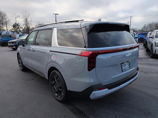 2026 Kia Carnival Hybrid EX