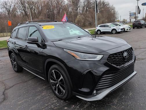 2022 Toyota Highlander XSE