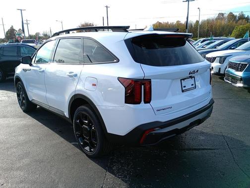2025 Kia Sorento EX