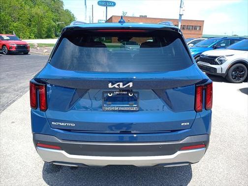 2025 Kia Sorento EX