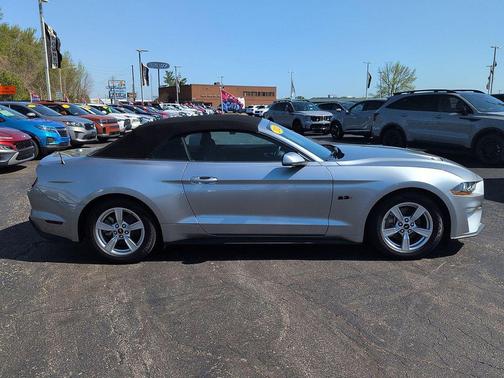 2021 Ford Mustang EcoBoost
