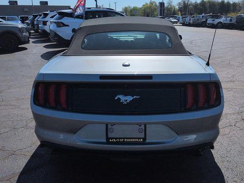 2021 Ford Mustang EcoBoost