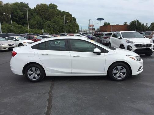 2018 Chevrolet Cruze LS