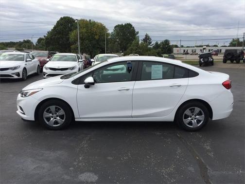 2018 Chevrolet Cruze LS