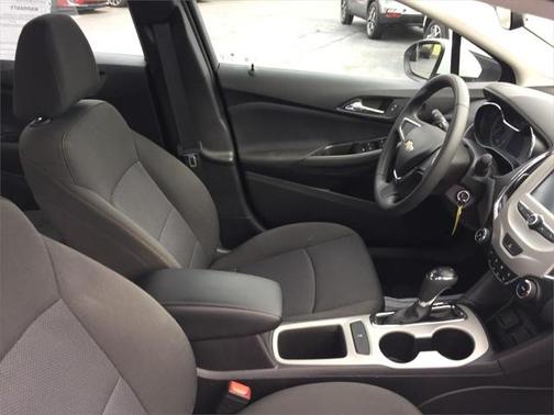 2018 Chevrolet Cruze LS