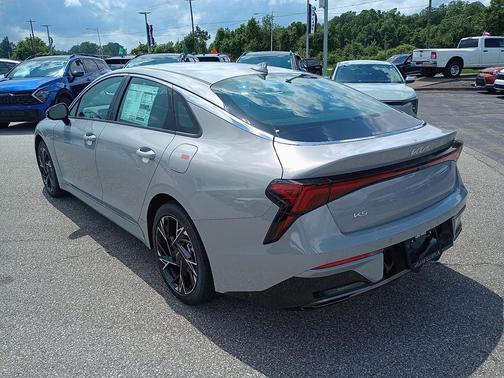 2025 Kia K5 GT-Line