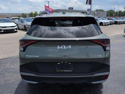 Jungle Green 2023 Kia Sportage X-Line