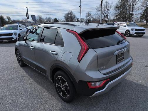 2025 Kia Niro EX