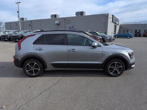 2025 Kia Niro EX
