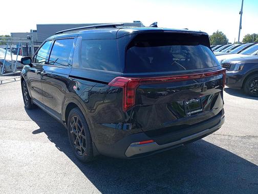 2026 Kia Carnival Hybrid SX