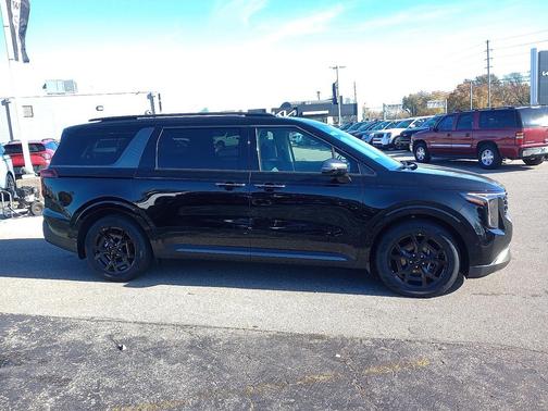 Aurora Black Pearl 2026 Kia Carnival Hybrid SX Prestige