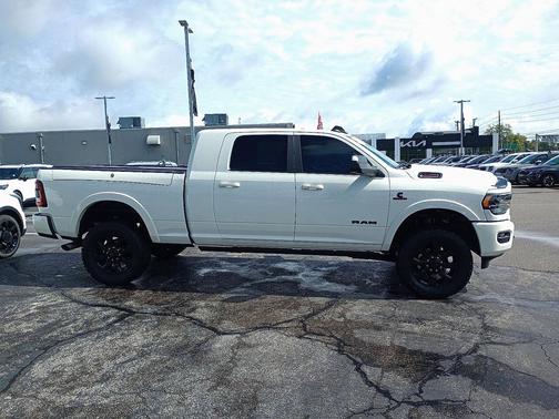 2022 RAM 3500 Limited Mega Cab 4x4 6'4' Box