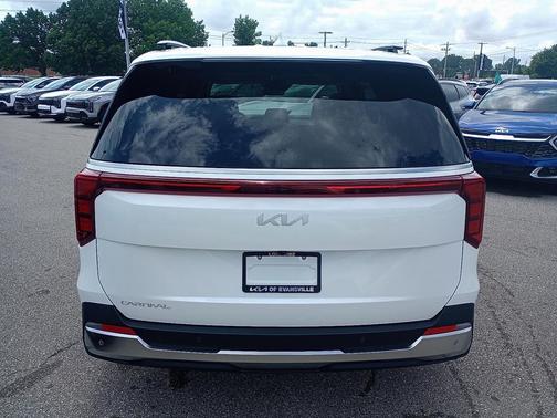 2026 Kia Carnival SX