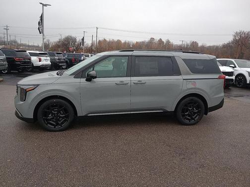 2026 Kia Carnival Hybrid SX