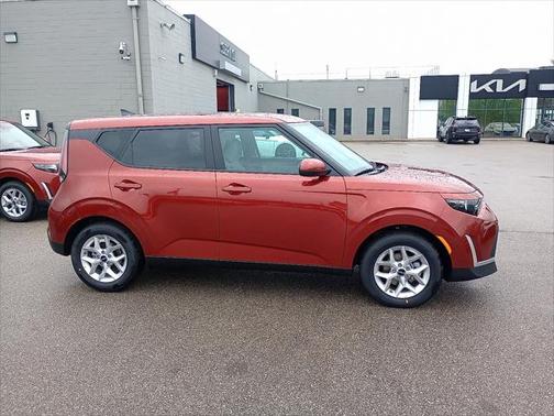 2025 Kia Soul LX
