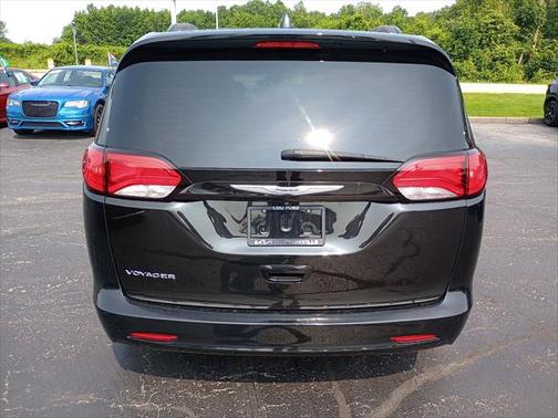 2020 Chrysler Voyager LXI