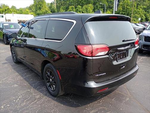 2020 Chrysler Voyager LXI