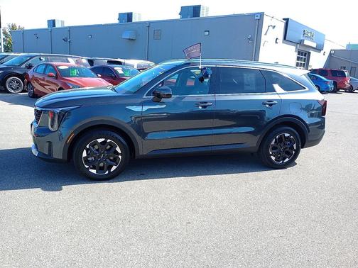 2024 Kia Sorento S