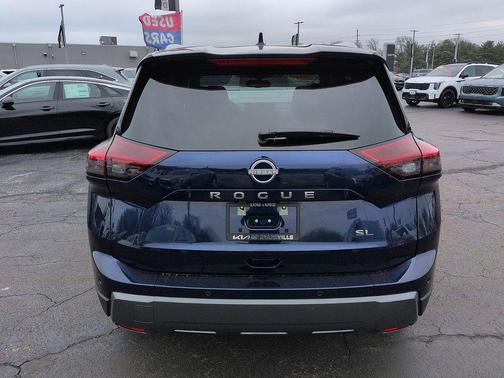 2026 Nissan Rogue SL