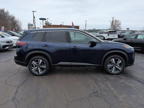 2026 Nissan Rogue SL