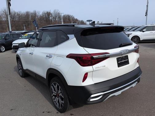 2023 Kia Seltos SX Turbo