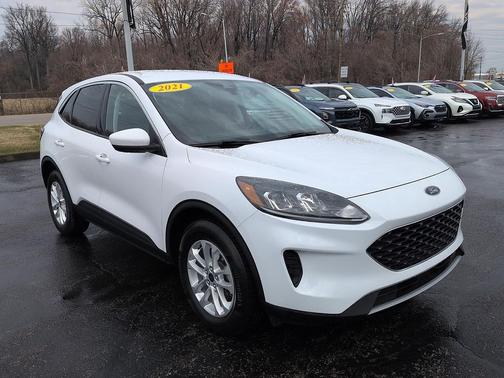 2021 Ford Escape SE