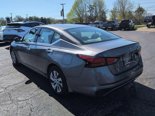 2024 Nissan Altima S FWD