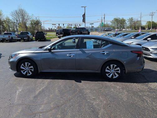 2024 Nissan Altima S FWD